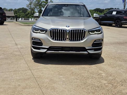 Used 2019 BMW X5 xDrive40i w/ Convenience Package AWD/4WD image 2