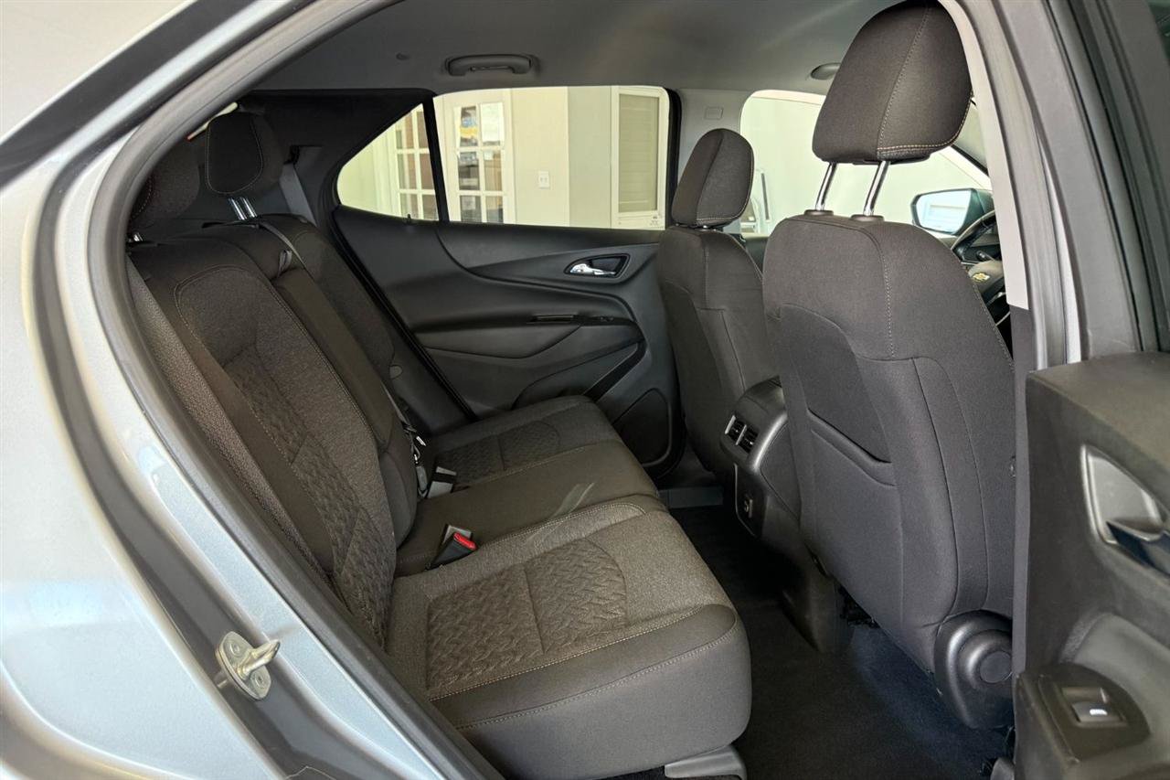 Used 2023 Chevrolet Equinox LT w/ Driver Convenience Package AWD/4WD image 14