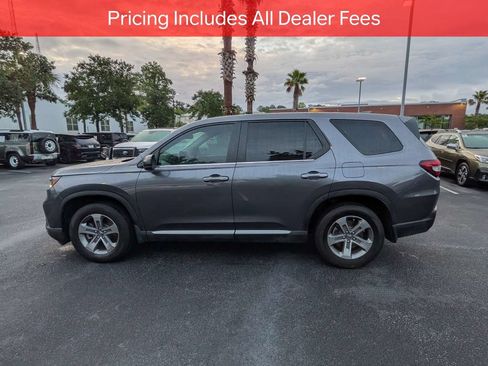 Used 2025 Honda Pilot EX-L image 7