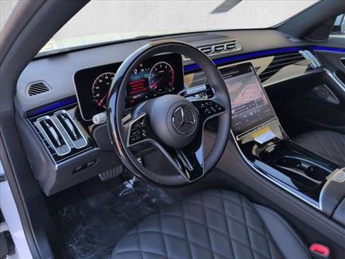 New 2026 Mercedes-Benz S 500 4MATIC image 3