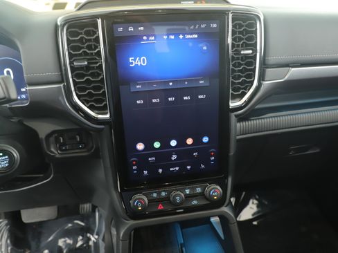 Certified 2024 Ford Ranger Lariat w/ Advanced Towing Package image 13