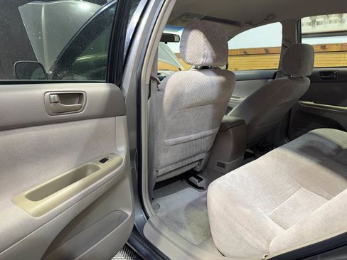 Used 2003 Toyota Camry LE FWD image 20