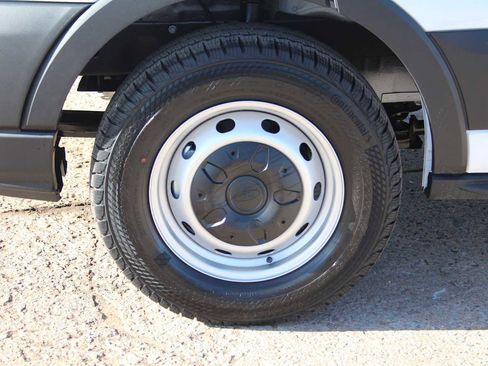 New 2024 Ford Transit 250 148 Medium Roof image 14