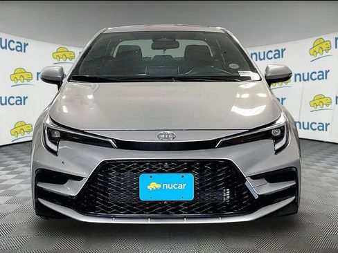 Used 2023 Toyota Corolla SE w/ SE Premium Package FWD image 2