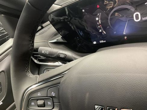 New 2025 Buick Envista Avenir image 20