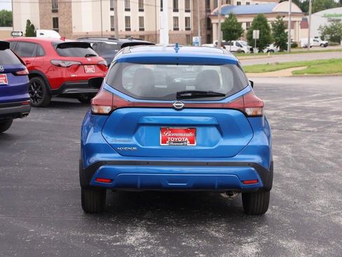 Used 2022 Nissan Kicks S FWD image 6