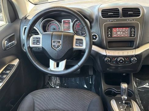 Used 2015 Dodge Journey American Value Package w/ Flexible Seating Group FWD image 16