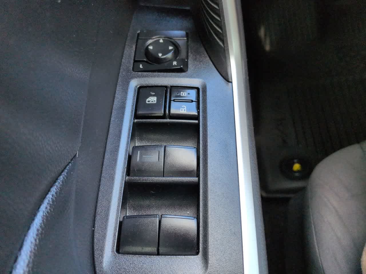 Certified 2021 Toyota RAV4 LE FWD image 21