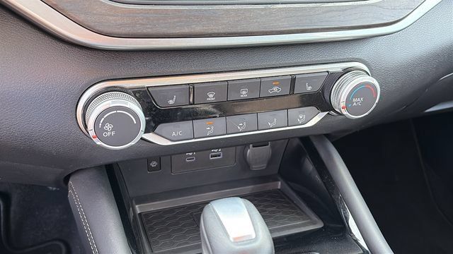 Certified 2023 Nissan Altima 2.5 SV w/ SV Premium Package AWD/4WD image 16