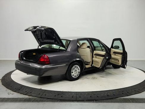 Used 2007 Mercury Grand Marquis GS RWD image 15