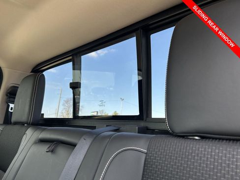 Used 2016 Nissan Titan PRO-4X image 5