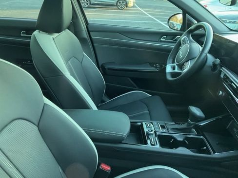 Used 2025 Kia K5 GT-Line w/ GT-Line Premium Package image 5