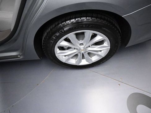 Used 2024 Chevrolet Malibu LT FWD image 18
