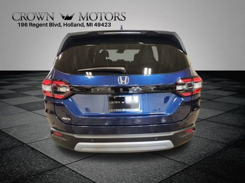 Certified 2025 Honda Pilot EX-L image 4