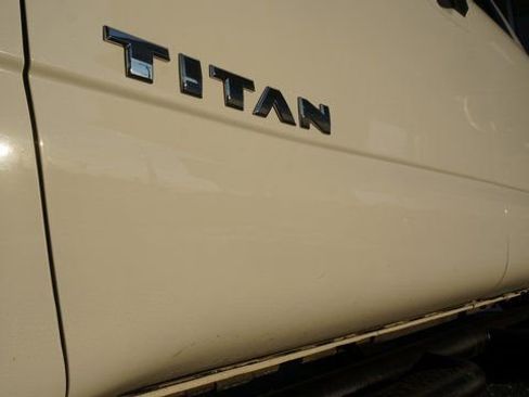 Used 2024 Nissan Titan SV w/ SV Convenience Package AWD/4WD image 71