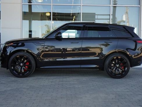 Used 2024 Land Rover Range Rover Sport Dynamic SE AWD/4WD image 5