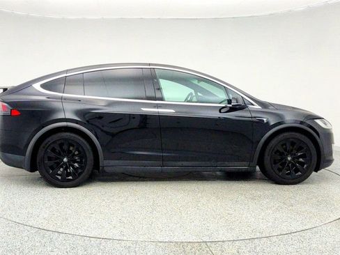 Used 2018 Tesla Model X 100D image 4