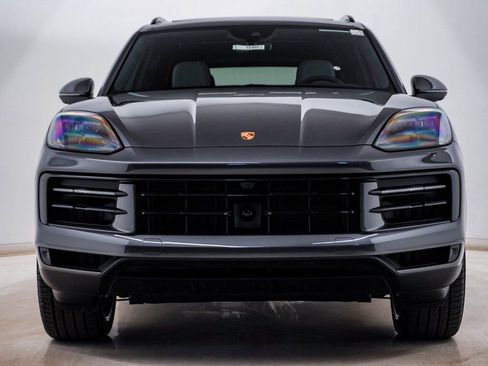 New 2026 Porsche Cayenne S image 6