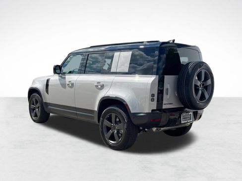 Used 2026 Land Rover Defender 110 S AWD/4WD image 3