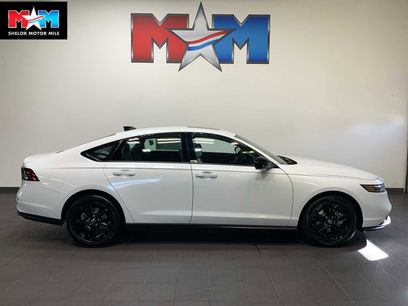 New 2025 Honda Accord SE