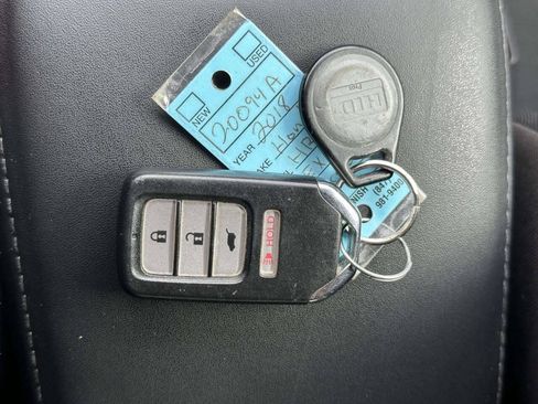 Used 2018 Honda HR-V EX image 34