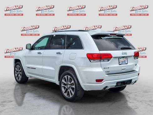 Used 2018 Jeep Grand Cherokee Overland AWD/4WD image 3