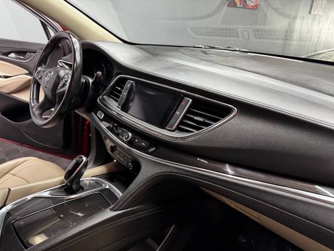 Used 2021 Buick Enclave Essence image 54