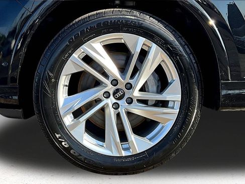 Used 2023 Audi Q7 3.0T Premium Plus AWD/4WD image 35