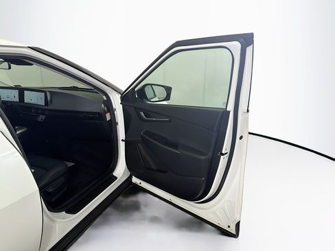 Used 2024 Kia EV6 Light RWD image 30