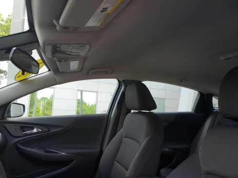 Used 2024 Chevrolet Malibu LT FWD image 16