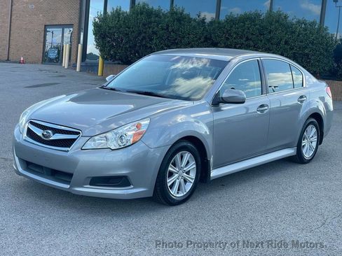 Used 2011 Subaru Legacy 2.5i Premium image 3