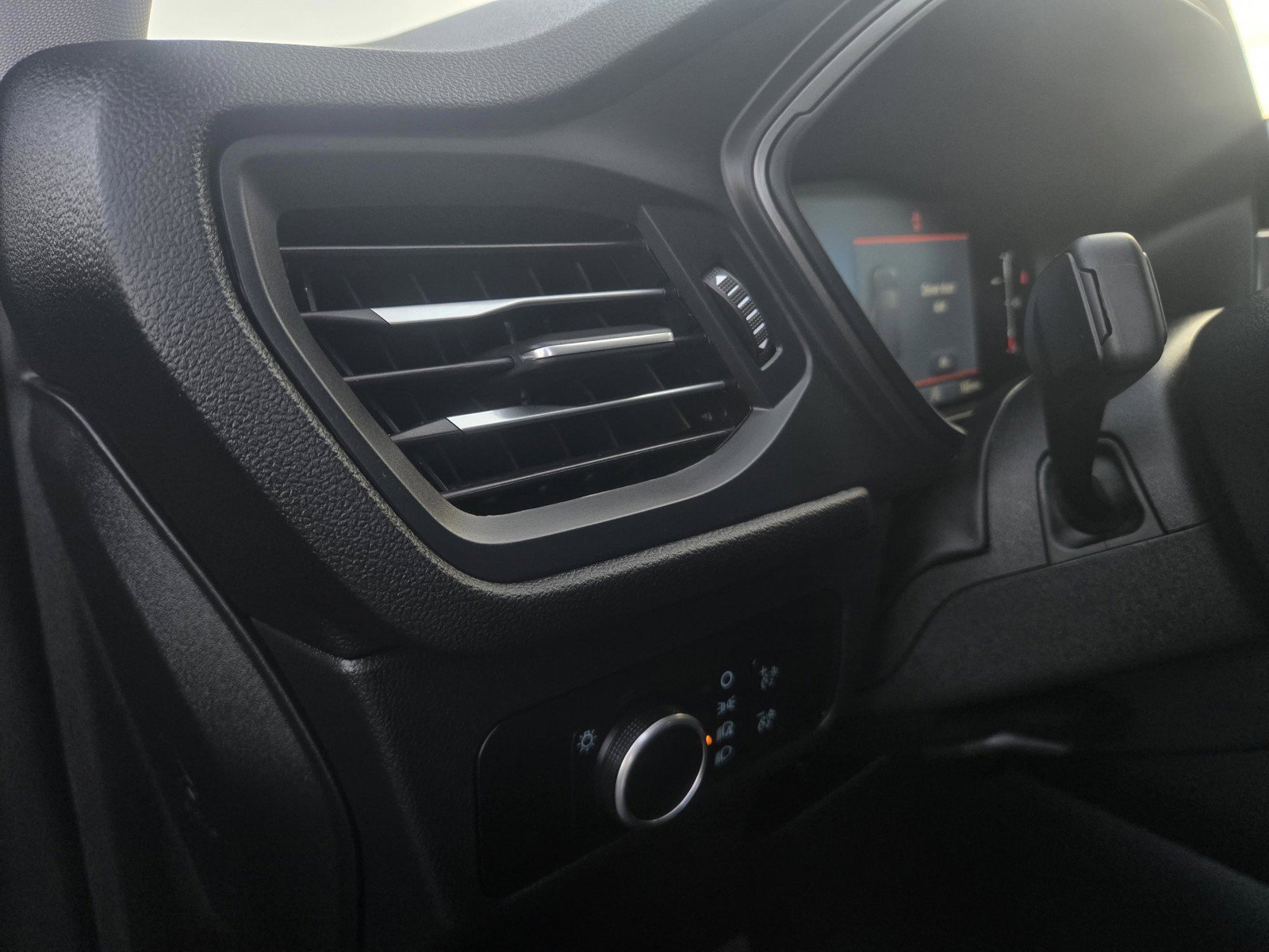Used 2025 Ford Escape Active FWD image 10