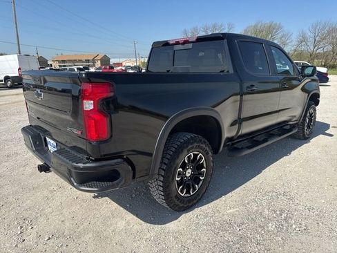 Used 2023 Chevrolet Silverado 1500 ZR2 w/ Technology Package AWD/4WD image 7