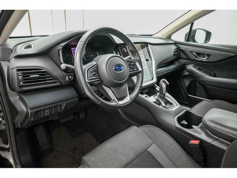 Used 2023 Subaru Outback Premium image 9