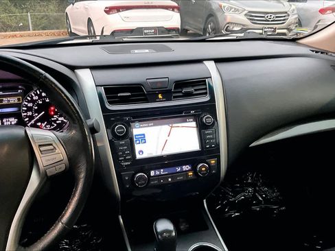 Used 2014 Nissan Altima 2.5 SL w/ Technology Package image 6