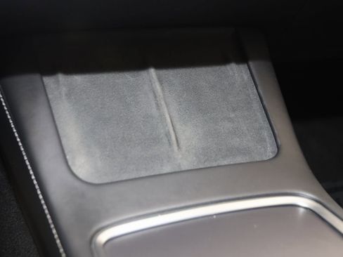 Used 2023 Tesla Model Y Long Range image 29