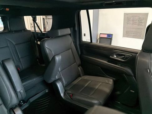 Used 2023 Chevrolet Suburban Z71 AWD/4WD image 45