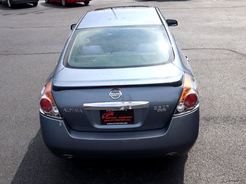 Used 2010 Nissan Altima 3.5 SR w/ Sport Pkg image 8