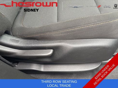 Used 2020 Chevrolet Traverse LT image 29