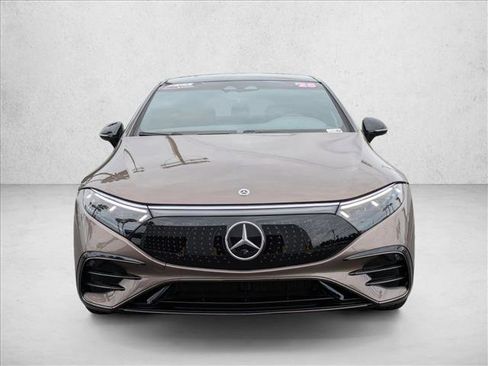 Used 2025 Mercedes-Benz EQS 450+ Sedan image 2