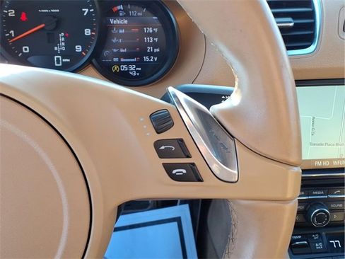 Used 2015 Porsche Boxster image 17