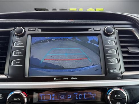 Used 2019 Toyota Highlander SE AWD/4WD image 33