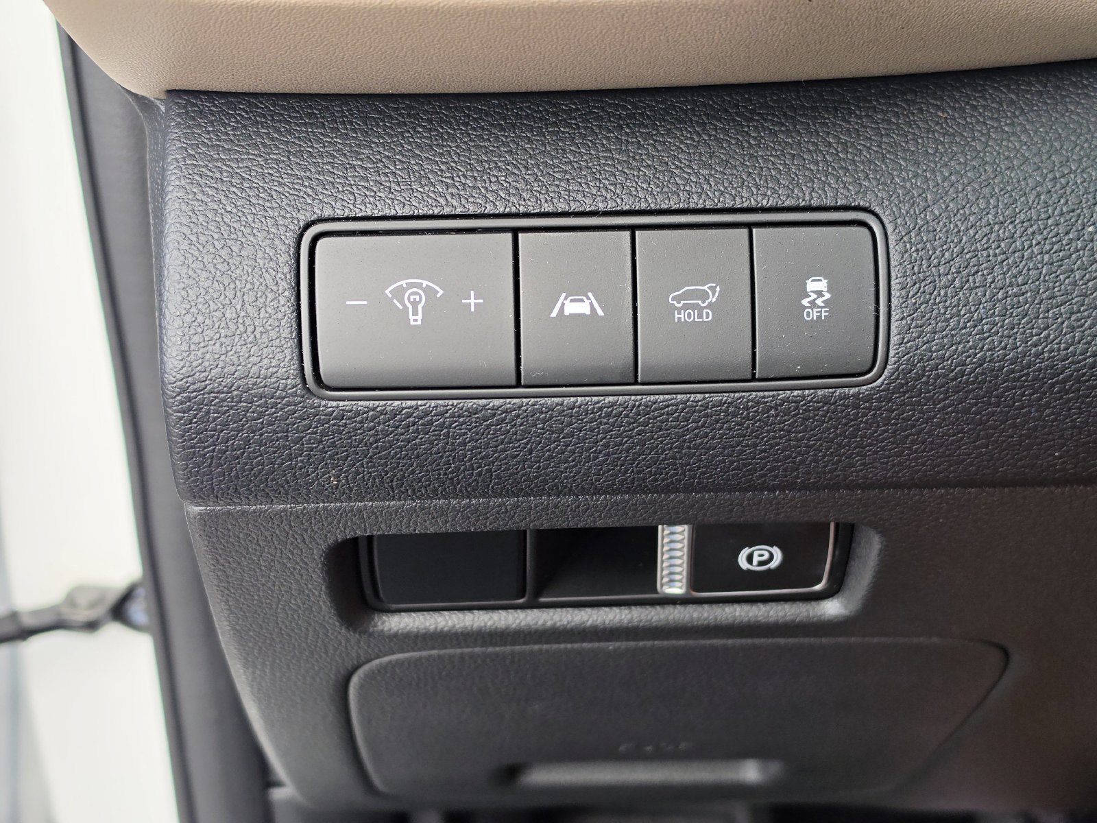 Used 2023 Hyundai Santa Fe SEL FWD image 30