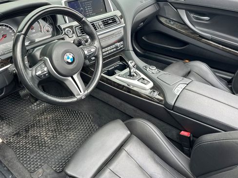 Used 2013 BMW M6 Convertible image 10