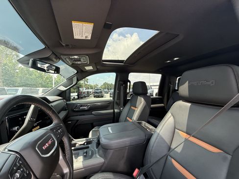 Used 2025 GMC Sierra 2500 AT4 AWD/4WD image 27