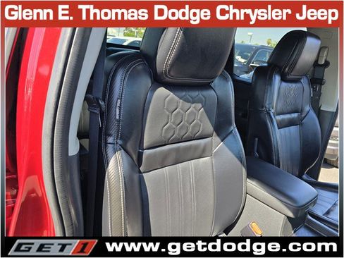 Used 2024 Nissan Frontier SL RWD image 32