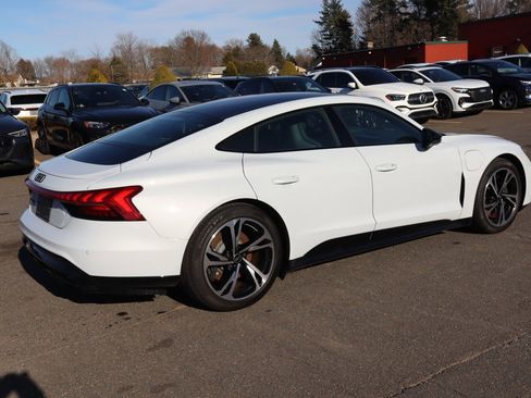 Used 2023 Audi e-tron GT Premium Plus image 6