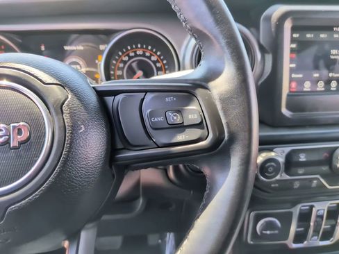 Used 2022 Jeep Wrangler Unlimited Sport AWD/4WD image 19