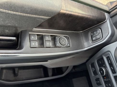 Used 2021 Ford F150 Lariat w/ Equipment Group 502A High image 35