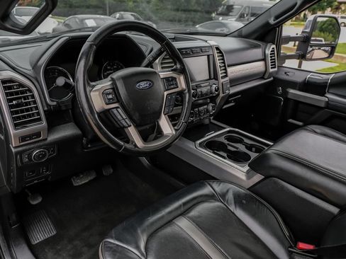 Used 2020 Ford F250 Platinum w/ Tremor Off-Road Package AWD/4WD image 13